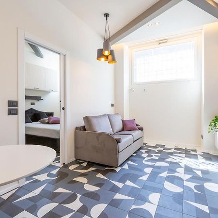 3Fo6 -Navigli-Duomo - Luxury Modern Apartment Milan Bagian luar foto