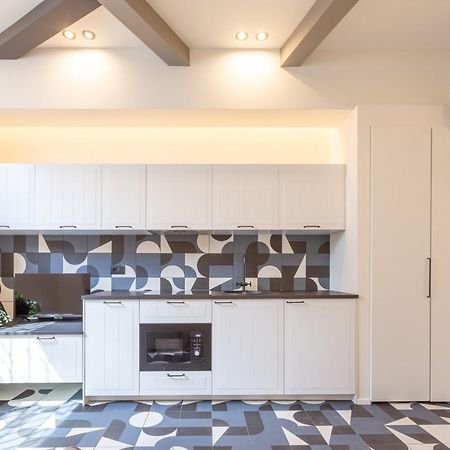 3Fo6 -Navigli-Duomo - Luxury Modern Apartment Milan Bagian luar foto