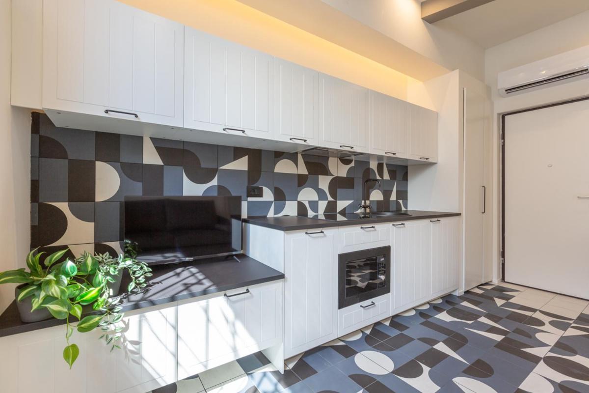 3Fo6 -Navigli-Duomo - Luxury Modern Apartment Milan Bagian luar foto