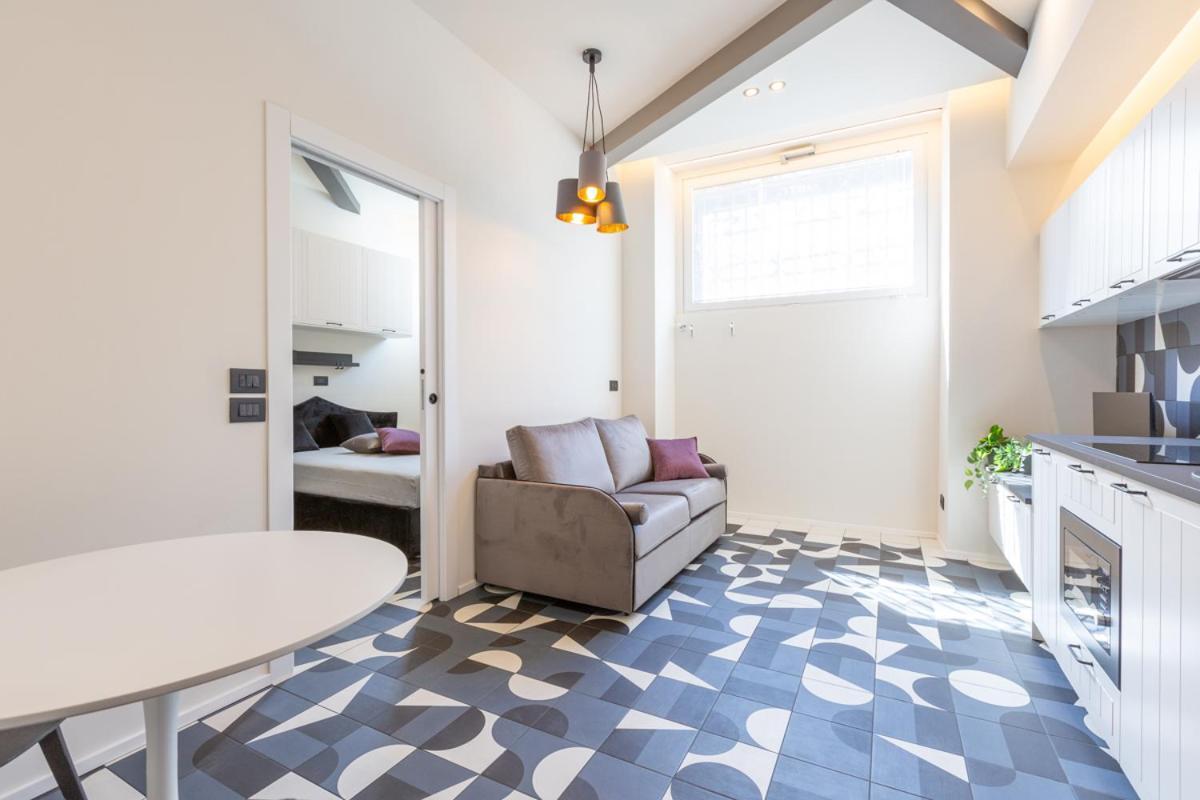 3Fo6 -Navigli-Duomo - Luxury Modern Apartment Milan Bagian luar foto