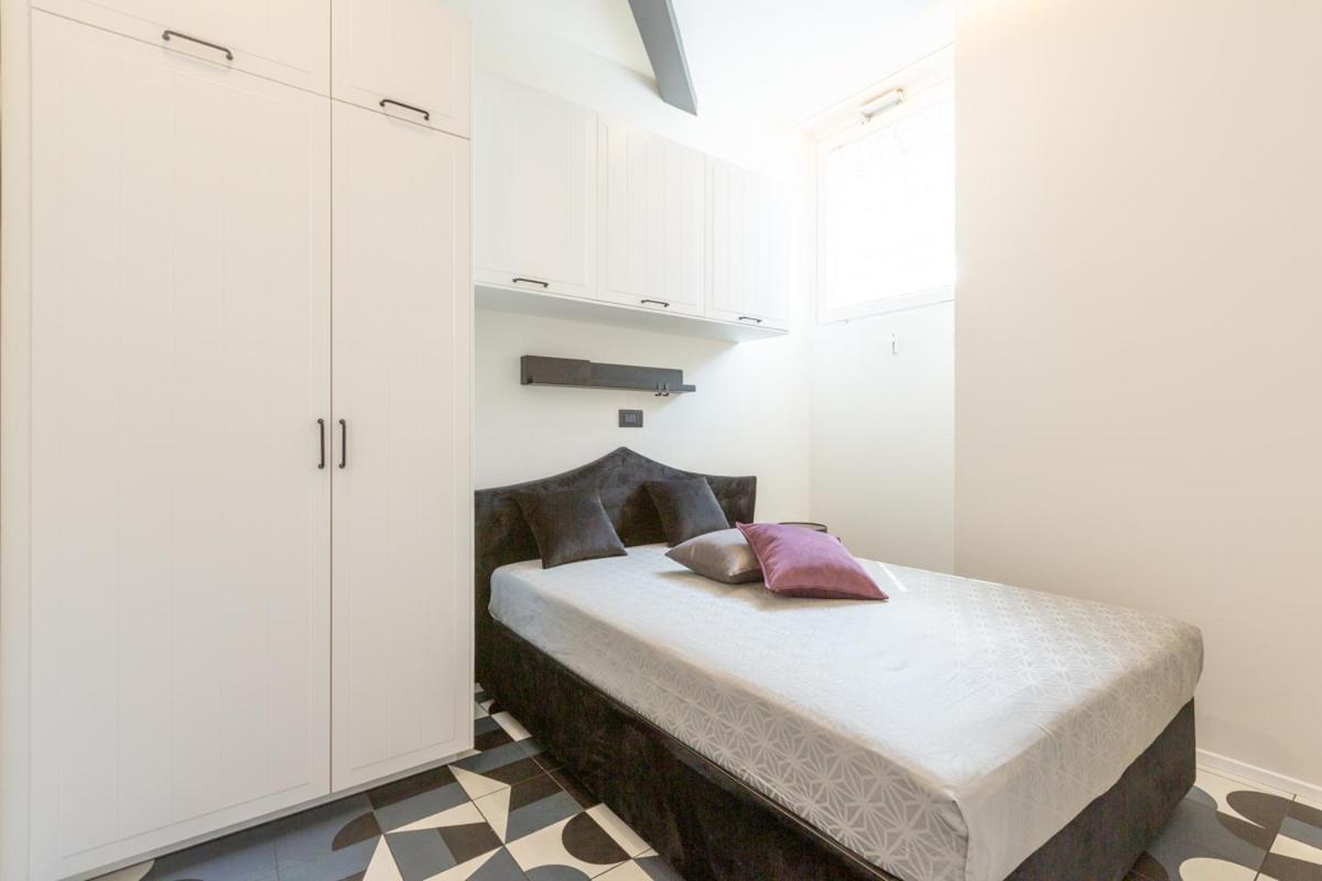 3Fo6 -Navigli-Duomo - Luxury Modern Apartment Milan Bagian luar foto